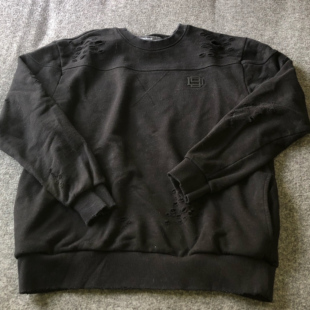 destroyed black sweater with pockets